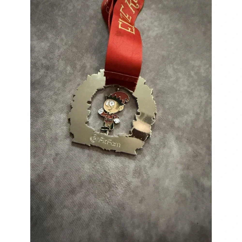 FitFam The Puppy Run Running Medal w/ Lanyard White Paw Prints, Bones. Lot of 8